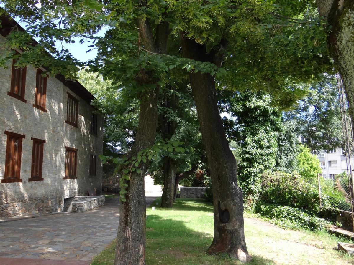 Albergue Francisco Giner De Los Rios Villablino Exterior photo